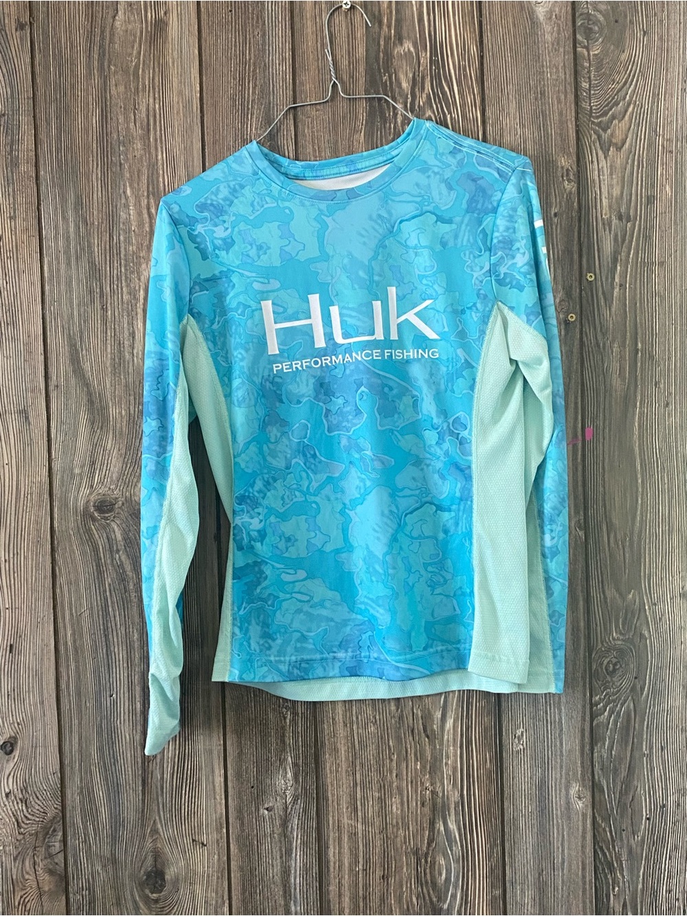 Huk Kids Long Sleeve Performance Rashguard in Aqua and Light Aqua